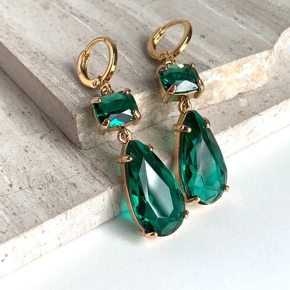 Emerald Glass double drop prong set stone Earrings ~NWT - Picture 11 of 14